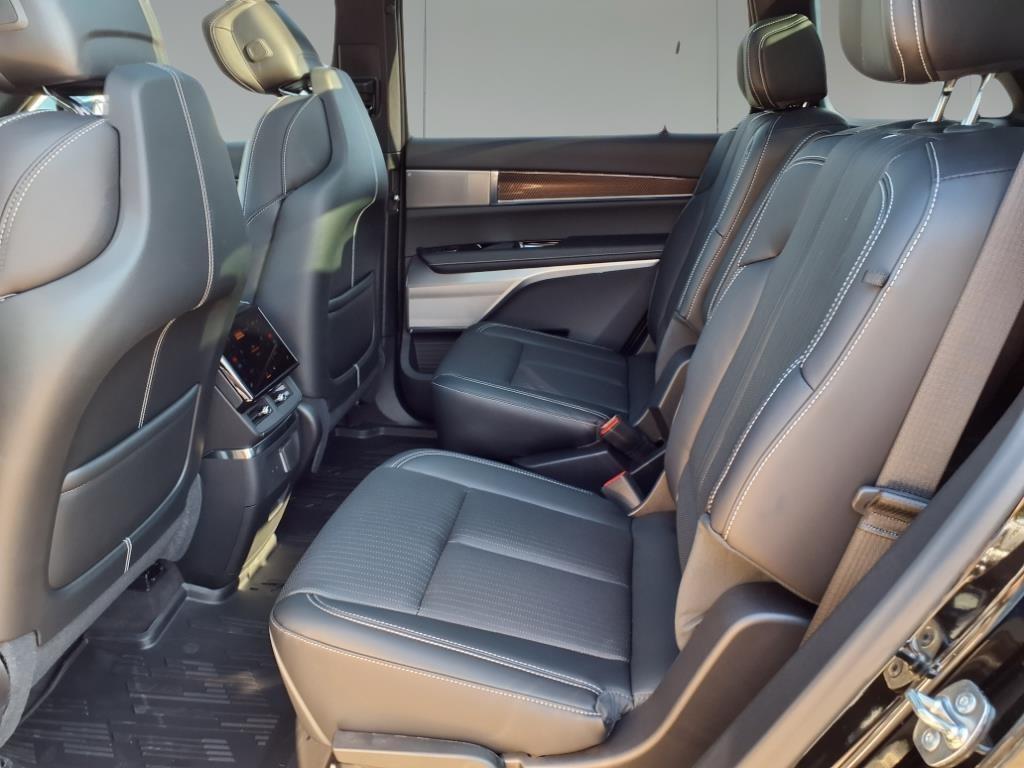 new 2026 Cadillac VISTIQ car, priced at $82,334