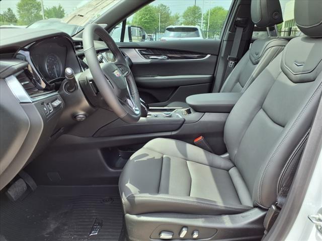 new 2025 Cadillac XT6 car, priced at $61,515