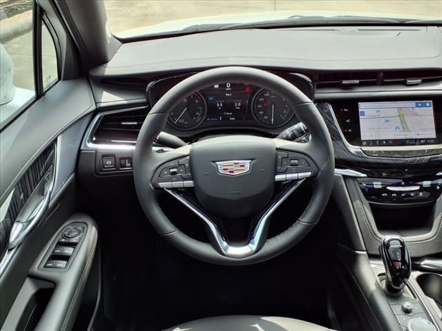 new 2025 Cadillac XT6 car, priced at $61,515