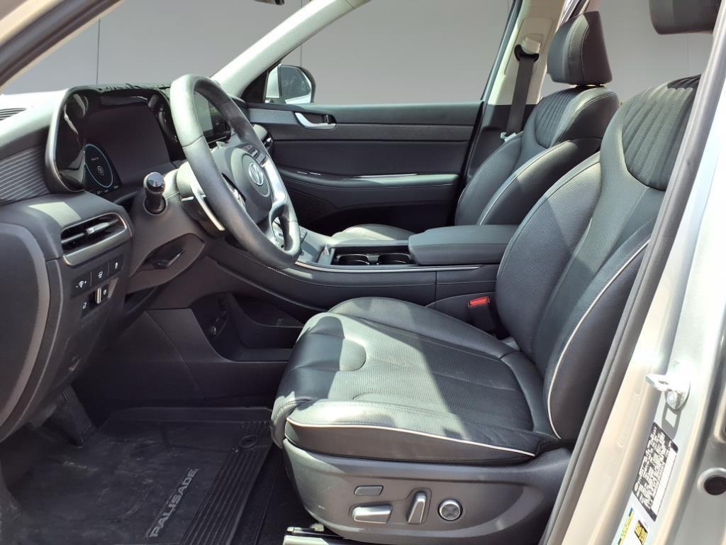 used 2024 Hyundai Palisade car, priced at $38,976
