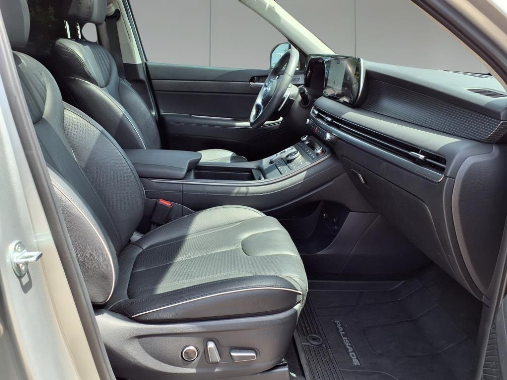 used 2024 Hyundai Palisade car, priced at $38,976