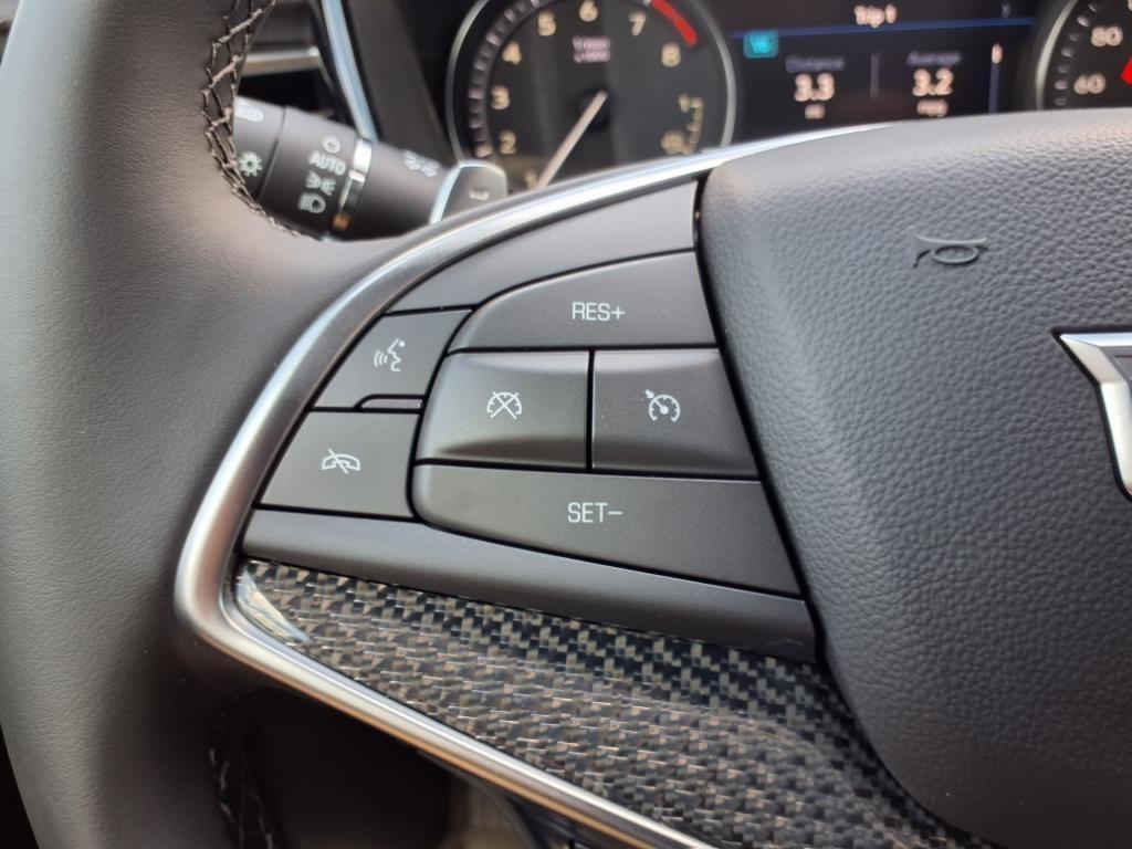 new 2025 Cadillac XT5 car, priced at $62,985