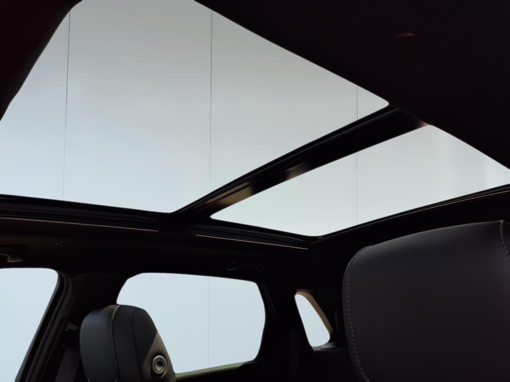 new 2025 Cadillac XT5 car, priced at $62,985