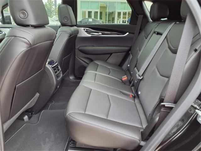 new 2025 Cadillac XT5 car, priced at $49,315