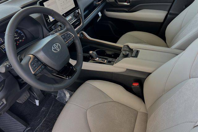 new 2024 Toyota Grand Highlander Hybrid car, priced at $58,093