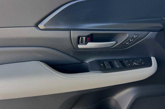 new 2024 Toyota Grand Highlander Hybrid car, priced at $58,093