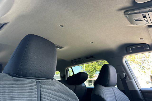 used 2024 Toyota Highlander Hybrid car