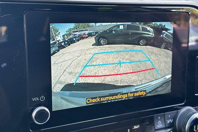 used 2024 Toyota Highlander Hybrid car