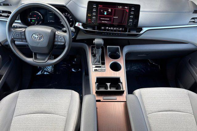 used 2024 Toyota Sienna car
