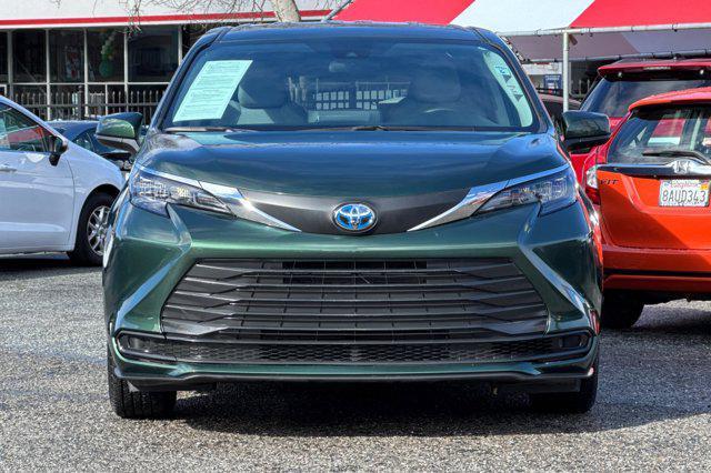 used 2024 Toyota Sienna car