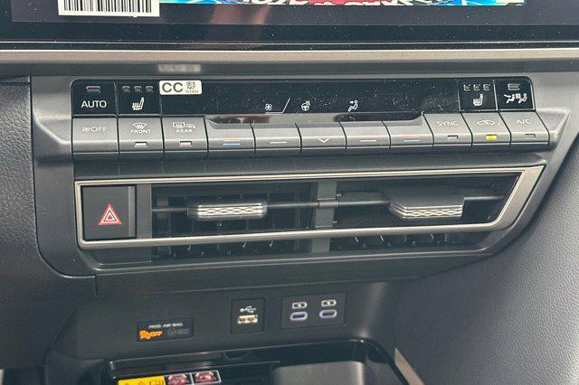 new 2025 Toyota Camry car, priced at $35,273