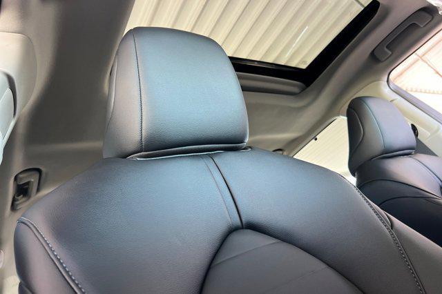 new 2025 Toyota Highlander Hybrid car, priced at $51,480