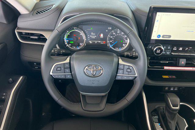 new 2025 Toyota Highlander Hybrid car, priced at $51,480