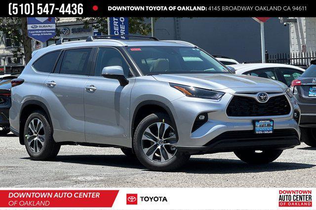 new 2025 Toyota Highlander Hybrid car, priced at $50,082