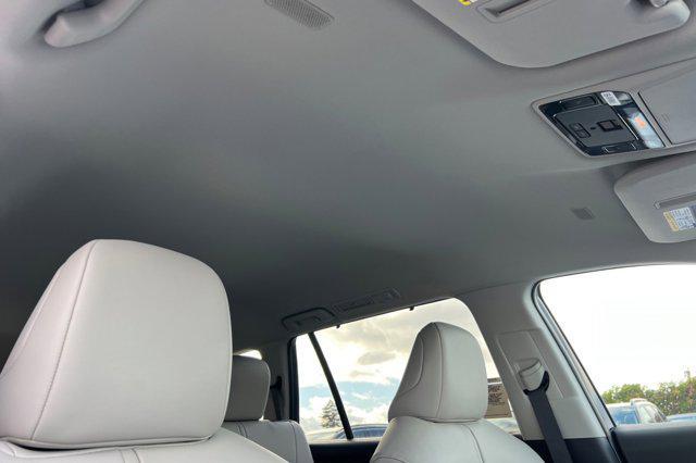 new 2025 Toyota Grand Highlander Hybrid car, priced at $49,562
