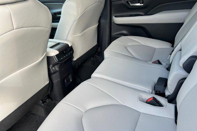 new 2025 Toyota Grand Highlander Hybrid car, priced at $49,562