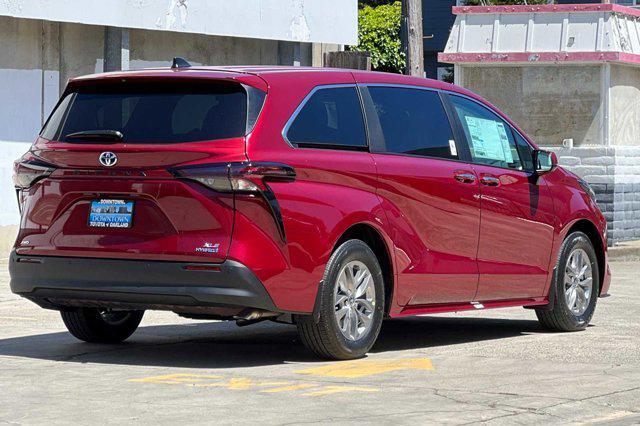 new 2024 Toyota Sienna car, priced at $47,700