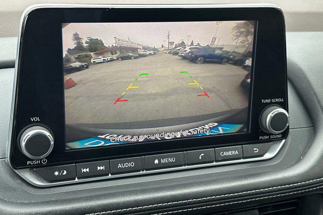 used 2023 Nissan Rogue car, priced at $18,999