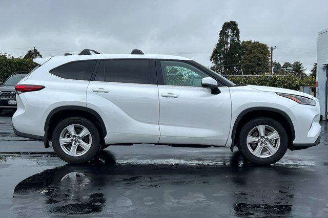 new 2023 Toyota Highlander car, priced at $43,327