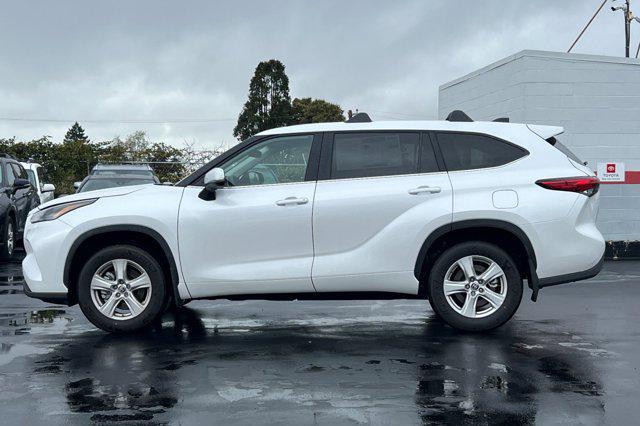 new 2023 Toyota Highlander car, priced at $43,327