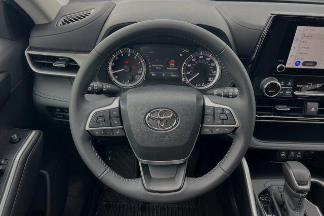 new 2023 Toyota Highlander car, priced at $43,327