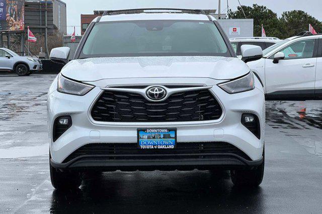 new 2023 Toyota Highlander car, priced at $43,327