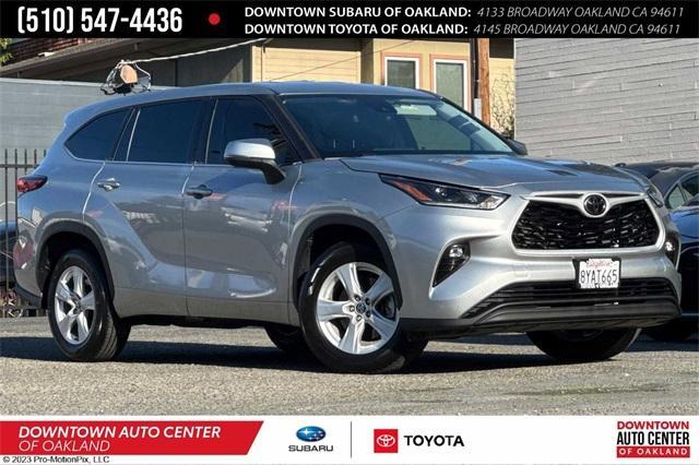 used 2021 Toyota Highlander car, priced at $28,999