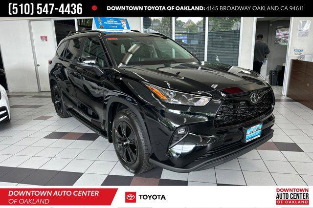 new 2025 Toyota Highlander Hybrid car, priced at $52,999