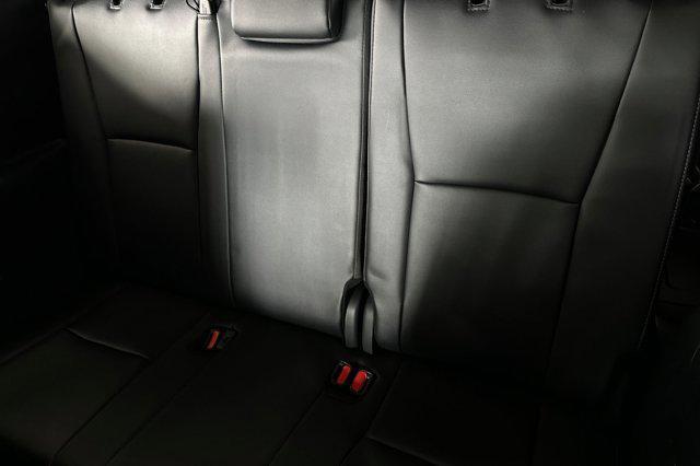 new 2025 Toyota Highlander Hybrid car, priced at $52,999