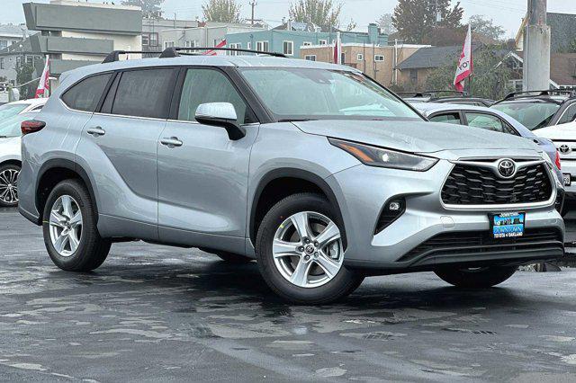 new 2024 Toyota Highlander car, priced at $41,223