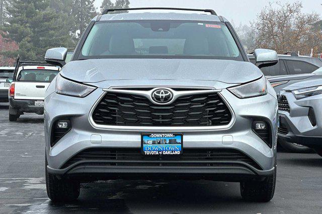 new 2024 Toyota Highlander car, priced at $41,223