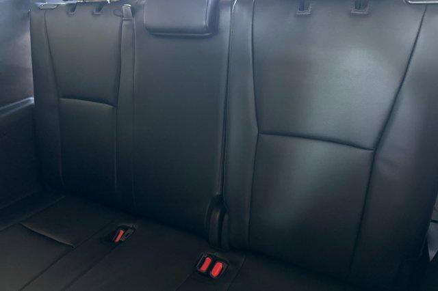 new 2025 Toyota Highlander Hybrid car, priced at $49,347