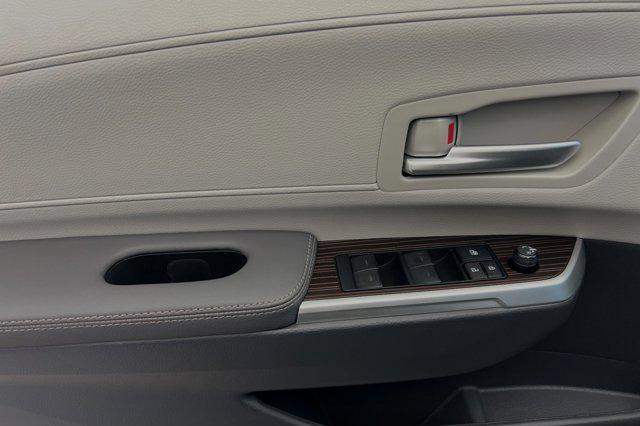 new 2024 Toyota Sienna car, priced at $46,024