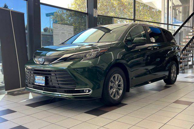 new 2024 Toyota Sienna car, priced at $46,024