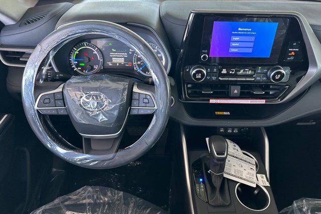 new 2025 Toyota Highlander Hybrid car, priced at $49,347