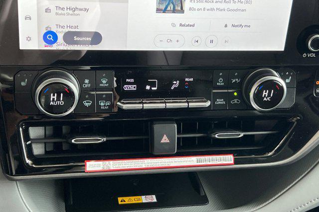 new 2025 Toyota Highlander car, priced at $48,118