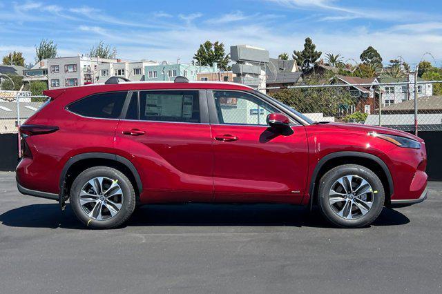 new 2025 Toyota Highlander Hybrid car, priced at $51,640