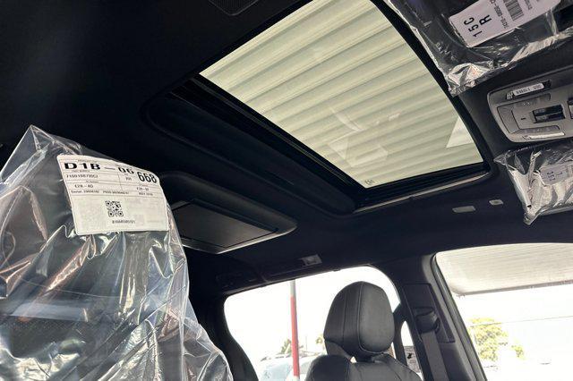 used 2025 Toyota Sienna car