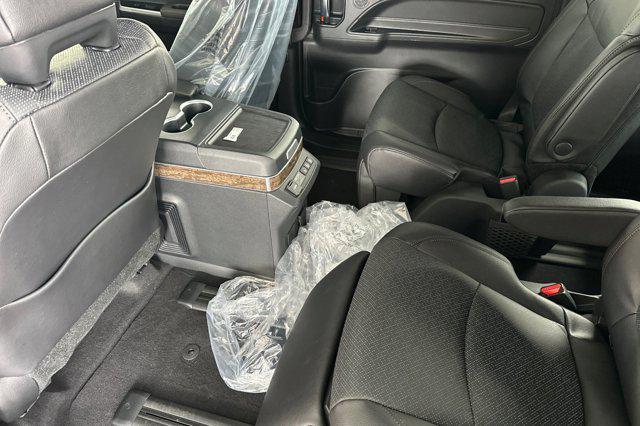 used 2025 Toyota Sienna car