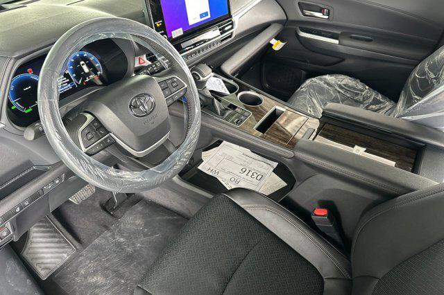 used 2025 Toyota Sienna car