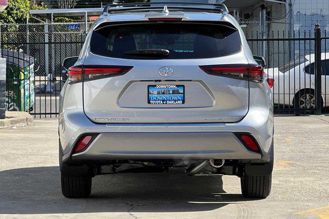 new 2024 Toyota Highlander car, priced at $48,999