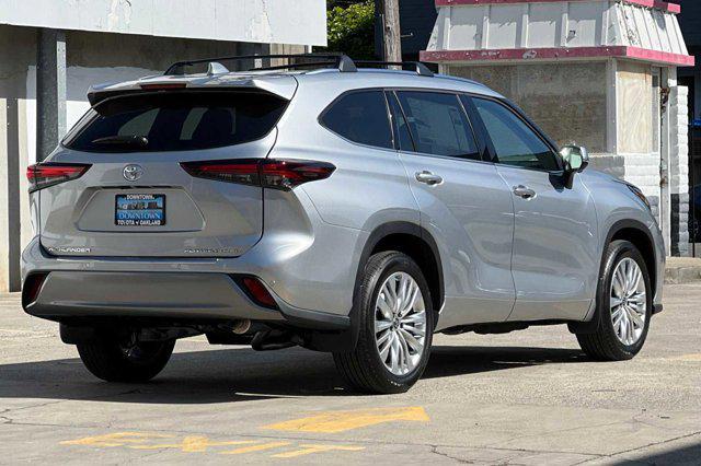 new 2024 Toyota Highlander car, priced at $48,999