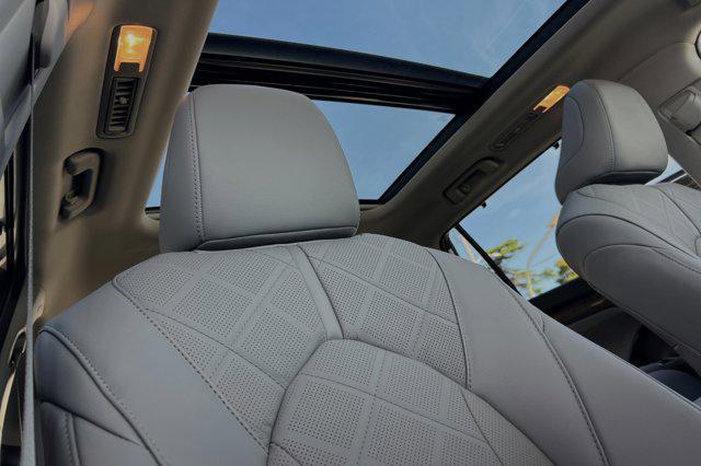 new 2024 Toyota Highlander car, priced at $48,999