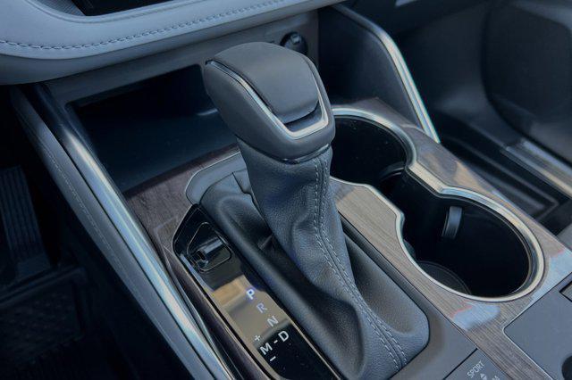 new 2024 Toyota Highlander car, priced at $48,999