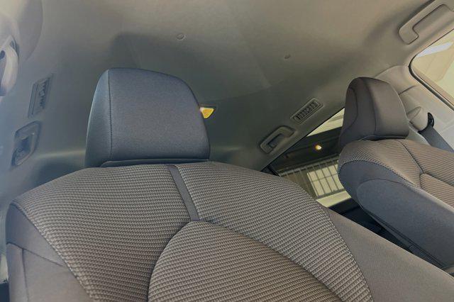 new 2024 Toyota Highlander Hybrid car, priced at $45,137