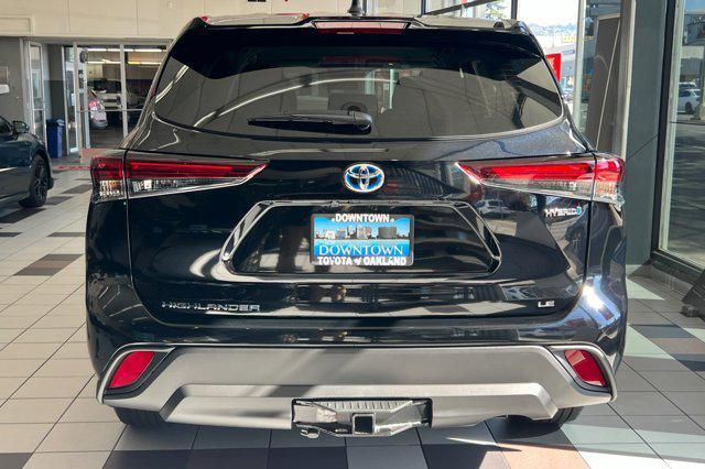 new 2024 Toyota Highlander Hybrid car, priced at $45,137