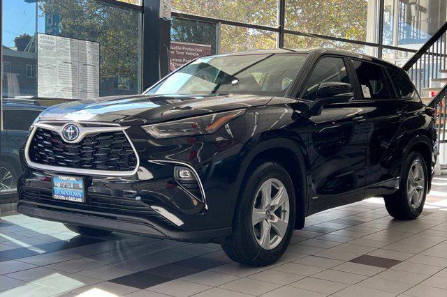 new 2024 Toyota Highlander Hybrid car, priced at $45,137