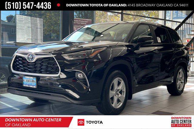 new 2024 Toyota Highlander Hybrid car, priced at $45,137