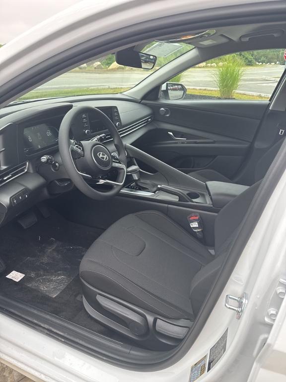 new 2025 Hyundai Elantra car, priced at $23,820