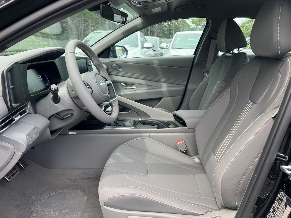new 2025 Hyundai Elantra car, priced at $22,420